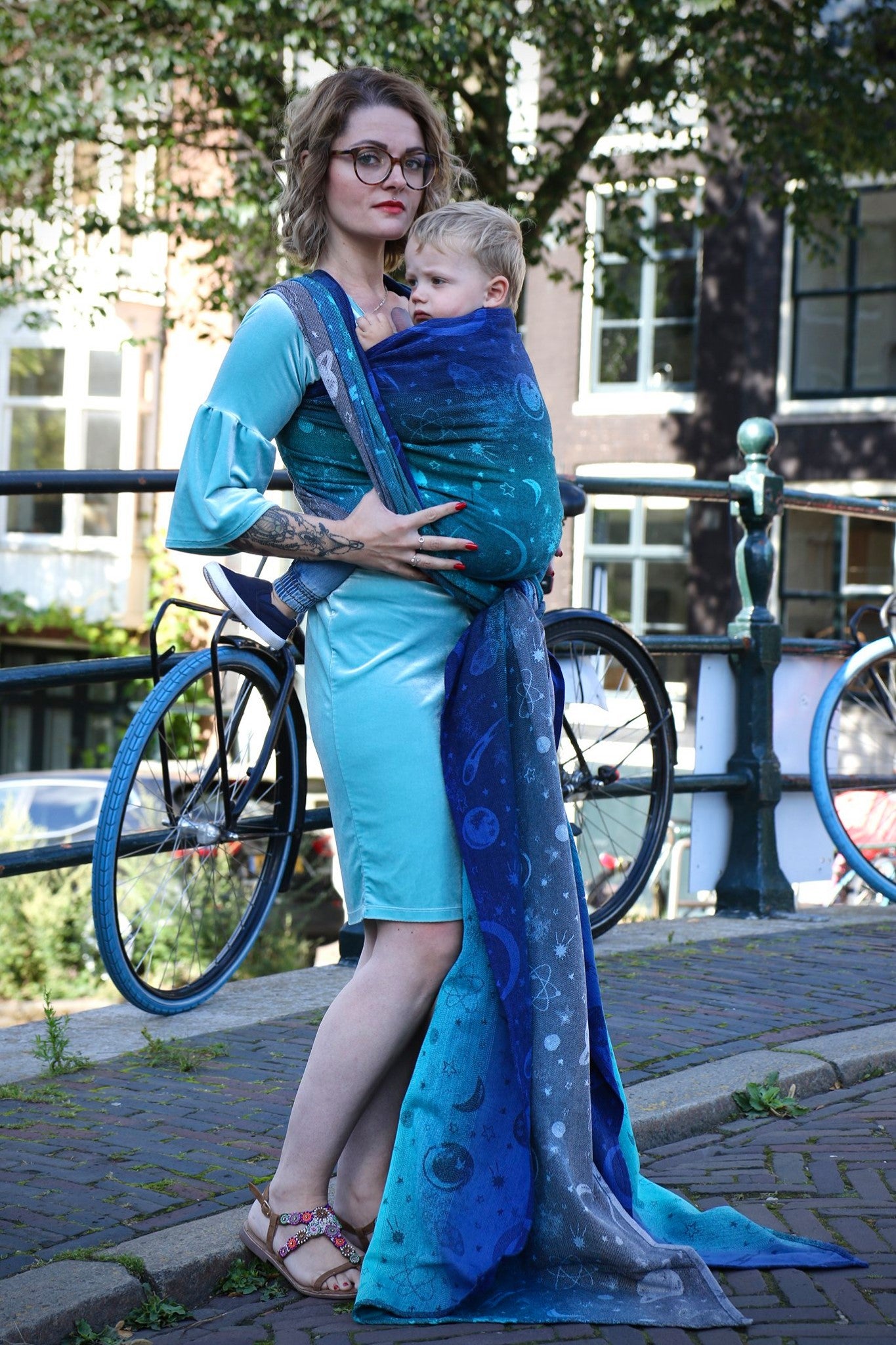 Yaro Ringsjal - Cosmos Aqua Grad Black