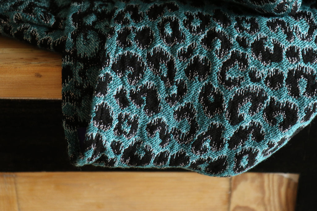 Yaro Ringsjal - Pussycat Trinity Black Petrol Wool