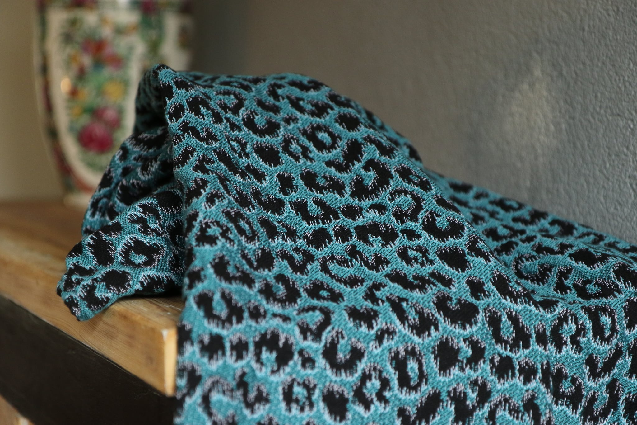 Yaro Ringsjal - Pussycat Trinity Black Petrol Wool