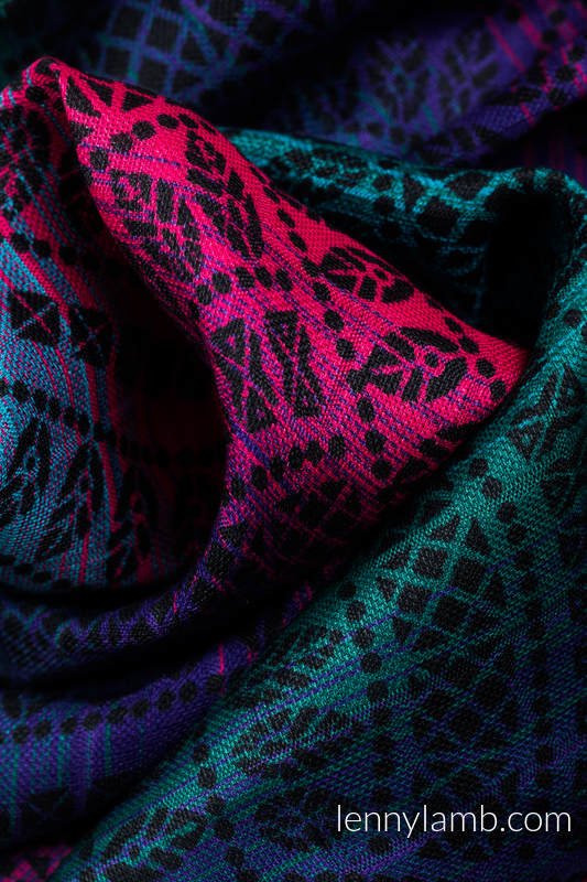 Lenny Lamb - Bambufilt - Peacock's Tail Black Opal