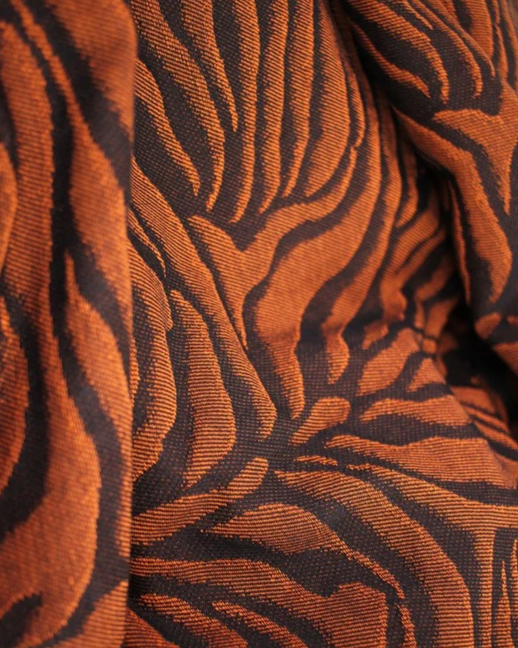 Yaro Tiger Black Orange
