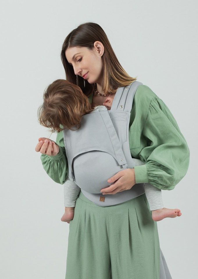 Isara Quick Half Buckle Carrier - Pearl Grey