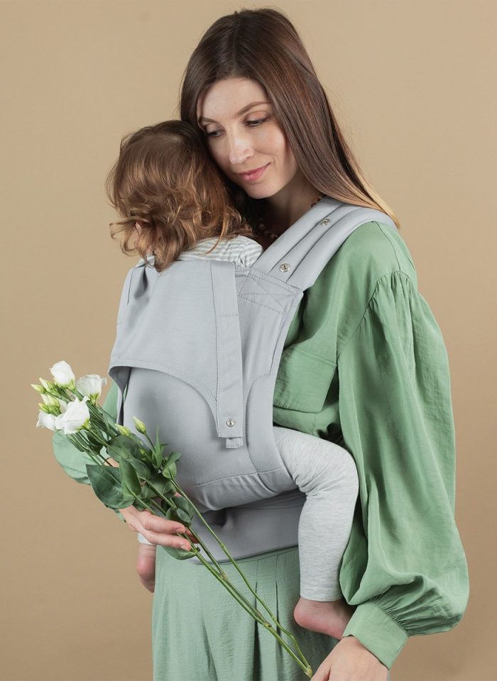 Isara Quick Half Buckle Carrier - Pearl Grey
