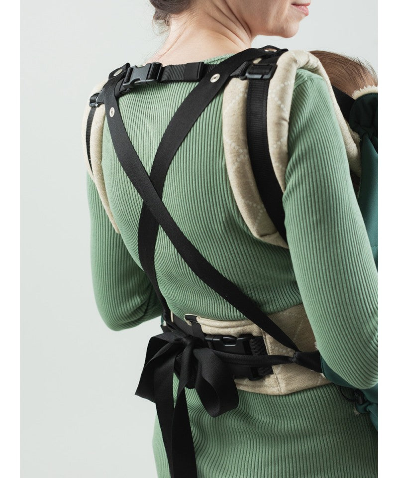 Isara - Clever Bärskydd Vinter - Pine Green