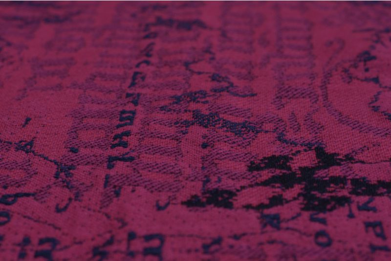 Yaro Ringsjal - Runes Trinity Fuchsia Navy Paper Kapok